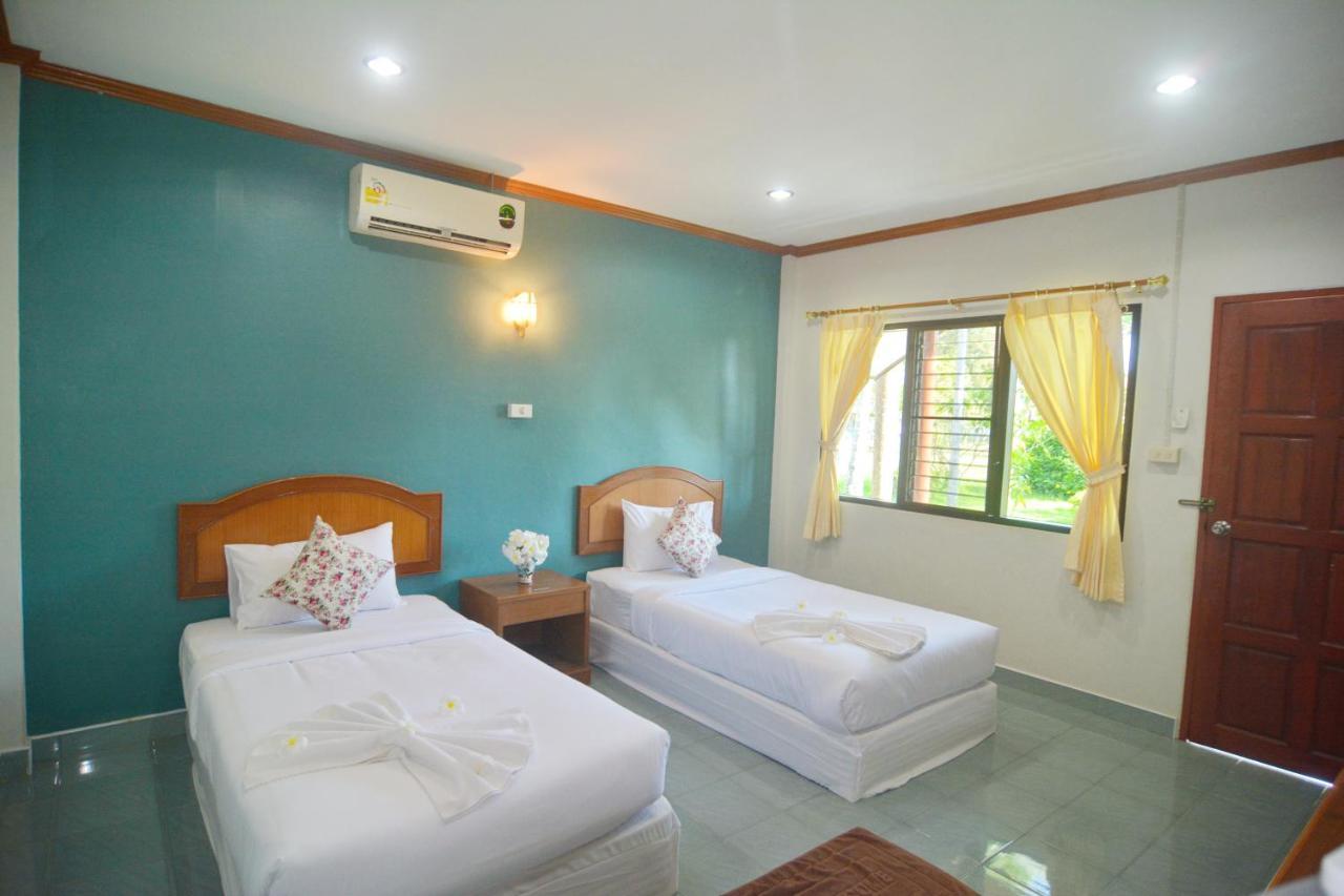 Klongdao Beach Resort Koh Lanta Exterior photo