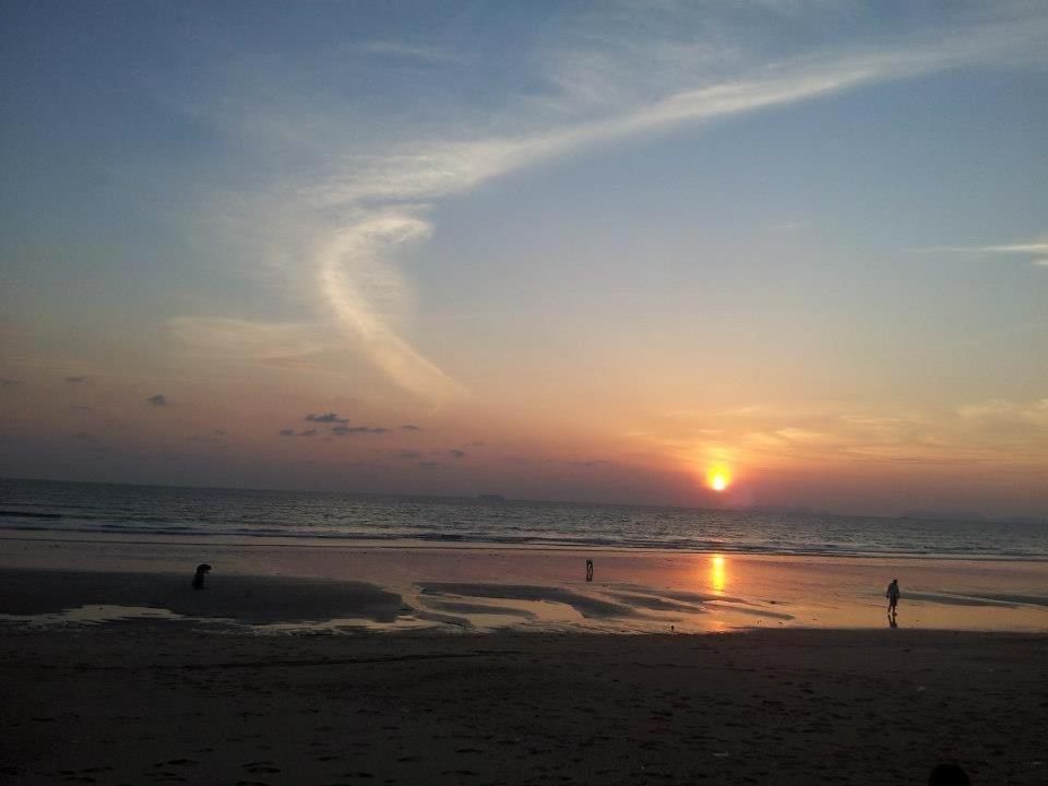 Klongdao Beach Resort Koh Lanta Exterior photo